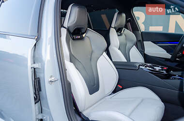 Седан BMW M5 2025 в 