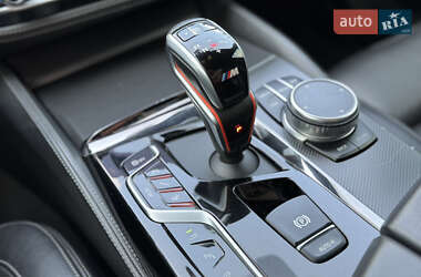 Седан BMW M5 2019 в 