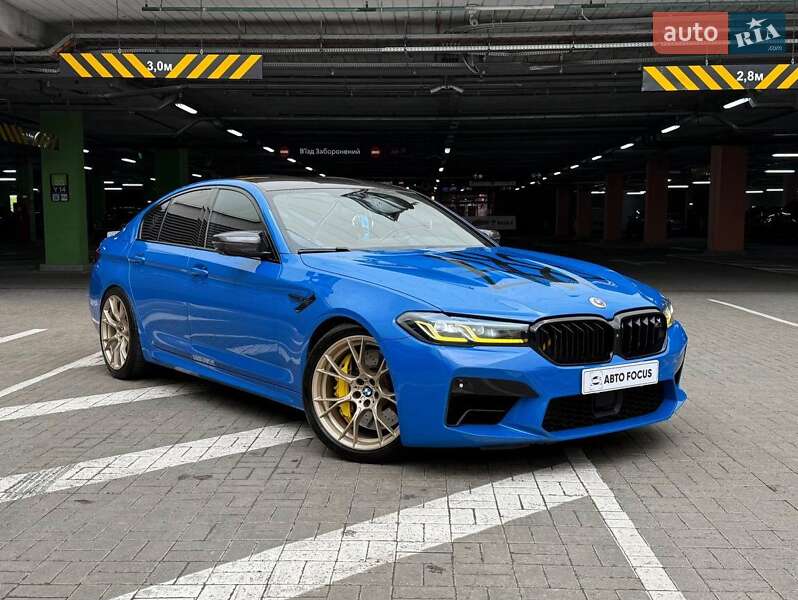 Седан BMW M5 2019 в 