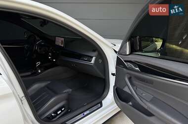 Седан BMW M5 2023 в 