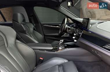 Седан BMW M5 2023 в 