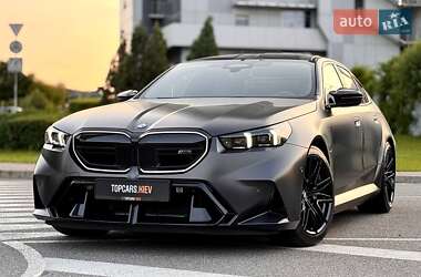 Седан BMW M5 2025 в 