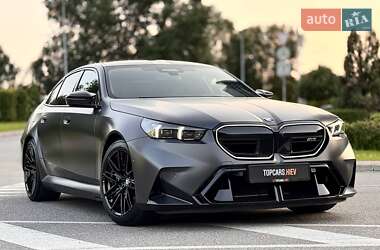 Седан BMW M5 2025 в 