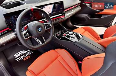 Седан BMW M5 2025 в 
