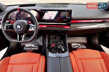 Седан BMW M5 2025 в 