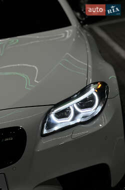 Седан BMW M5 2013 в 