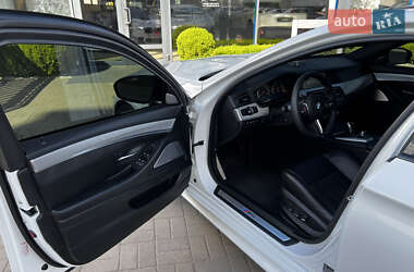 Седан BMW M5 2013 в 