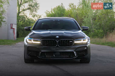 Седан BMW M5 2019 в Киеве