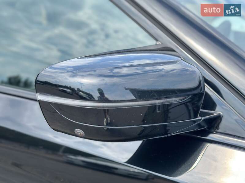 Седан BMW M5 2020 в Киеве