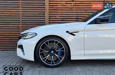 Седан BMW M5 2019 в 