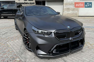 Седан BMW M5 2024 в Днепре