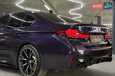 Седан BMW M5 2023 в 