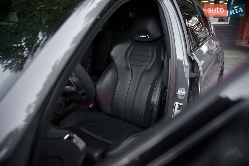 Седан BMW M5 2019 в Киеве