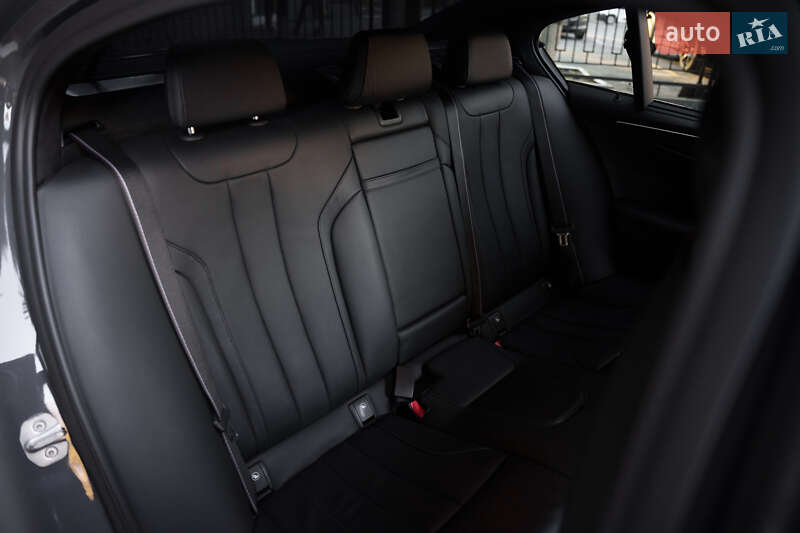 Седан BMW M5 2019 в Киеве