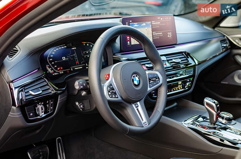 Седан BMW M5 2020 в Киеве