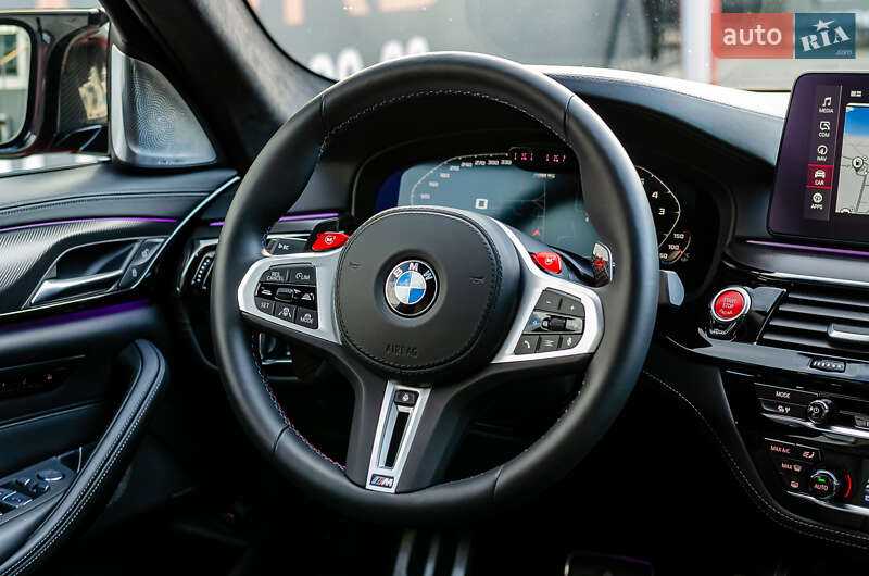 Седан BMW M5 2020 в Киеве