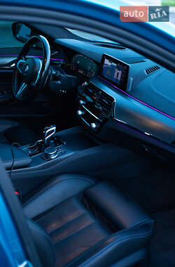Седан BMW M5 2019 в 