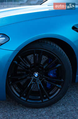 Седан BMW M5 2019 в 