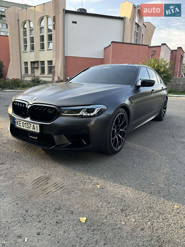 Седан BMW M5 2023 в Полтаве