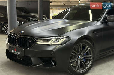 Седан BMW M5 2018 в 