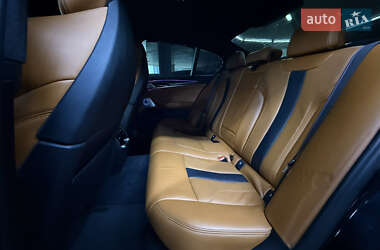 Седан BMW M5 2018 в 