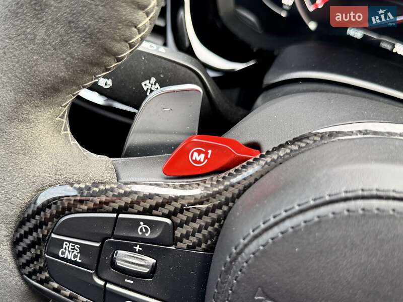 Седан BMW M5 2018 в Киеве