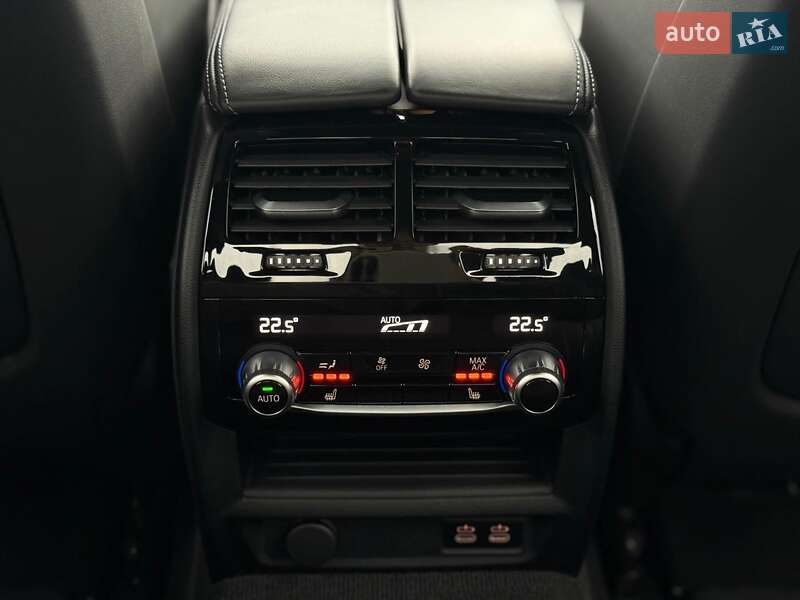 Седан BMW M5 2022 в Одессе