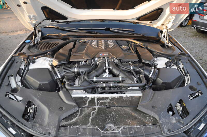 Седан BMW M5 2022 в Одессе