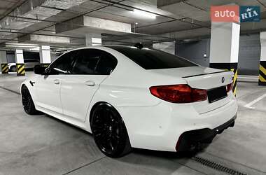 Седан BMW M5 2019 в 