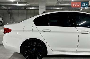 Седан BMW M5 2019 в 