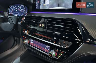 Седан BMW M5 2019 в 