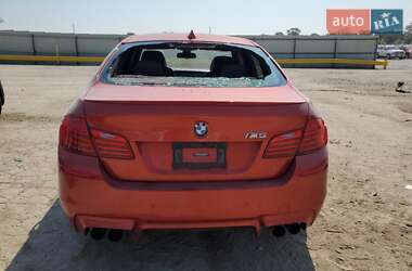 Седан BMW M5 2014 в 