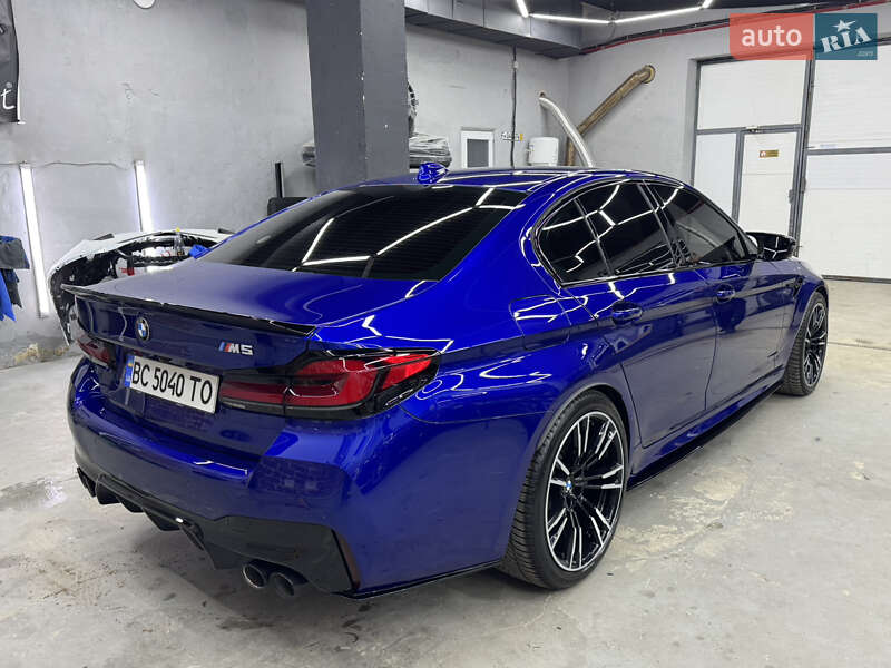 Седан BMW M5 2020 в Львове