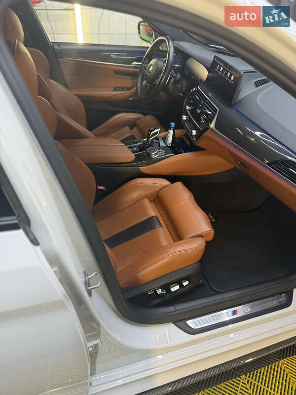 Седан BMW M5 2019 в Киеве фото 5 Седан BMW M5 2019 в Киеве