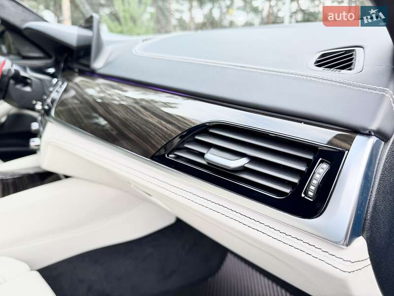 Седан BMW M5 2018 в Киеве фото 49 Седан BMW M5 2018 в Киеве