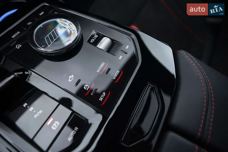 Седан BMW M5 2025 в Киеве фото 27 Седан BMW M5 2025 в Киеве