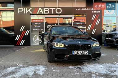 Седан BMW M5 2012 в Львові
