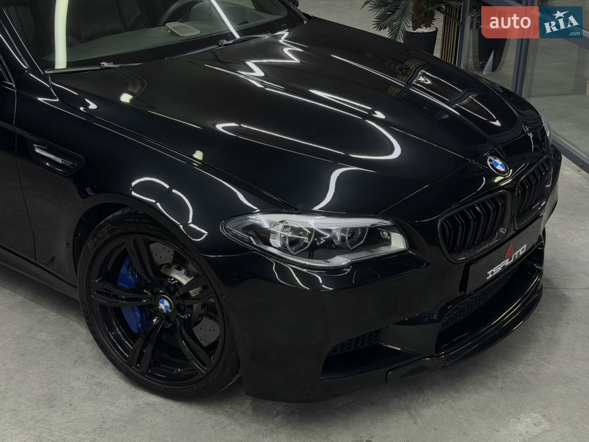 2015 BMW M5 - мініатюра 3
