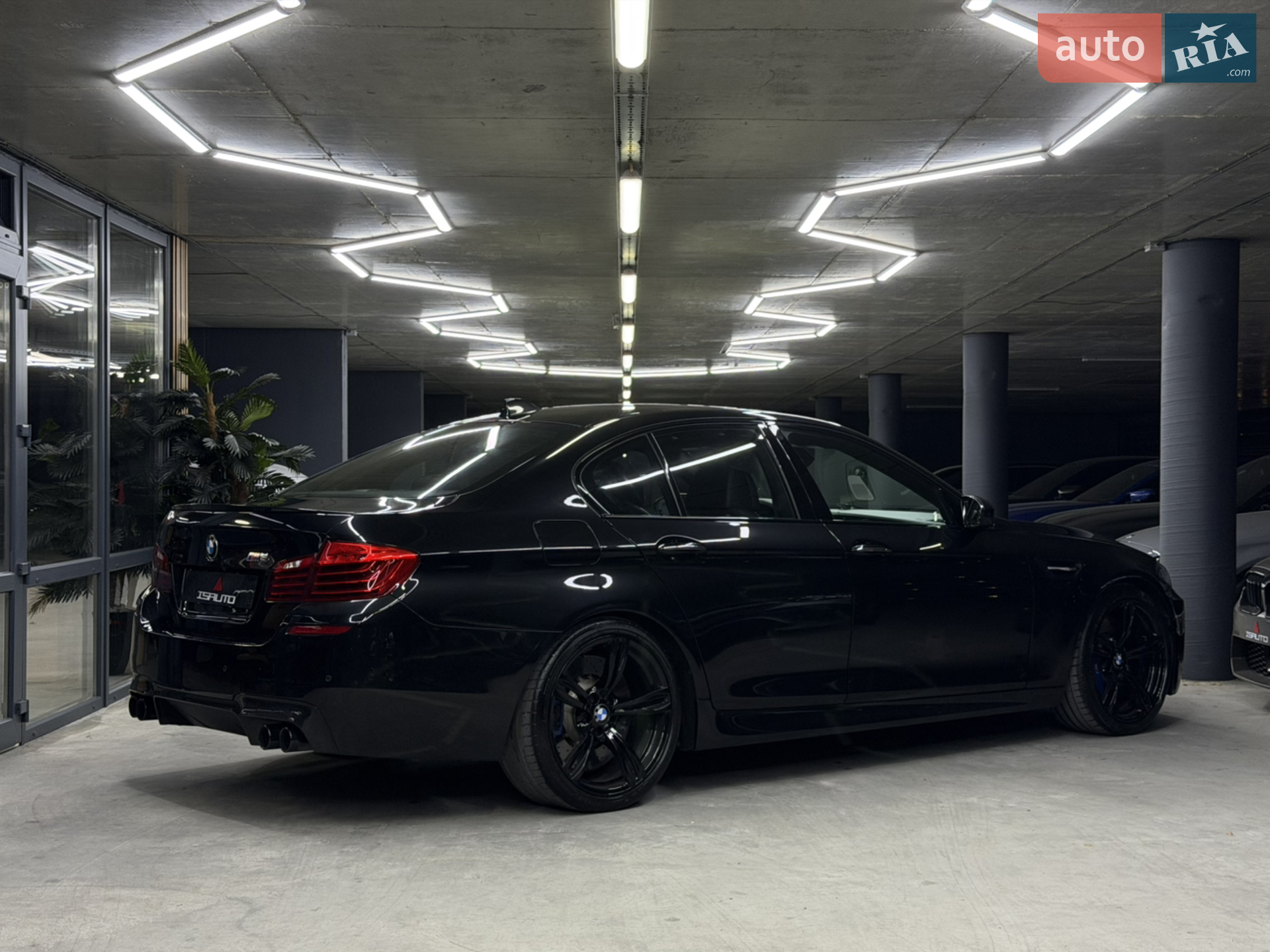2015 BMW M5 - мініатюра 14