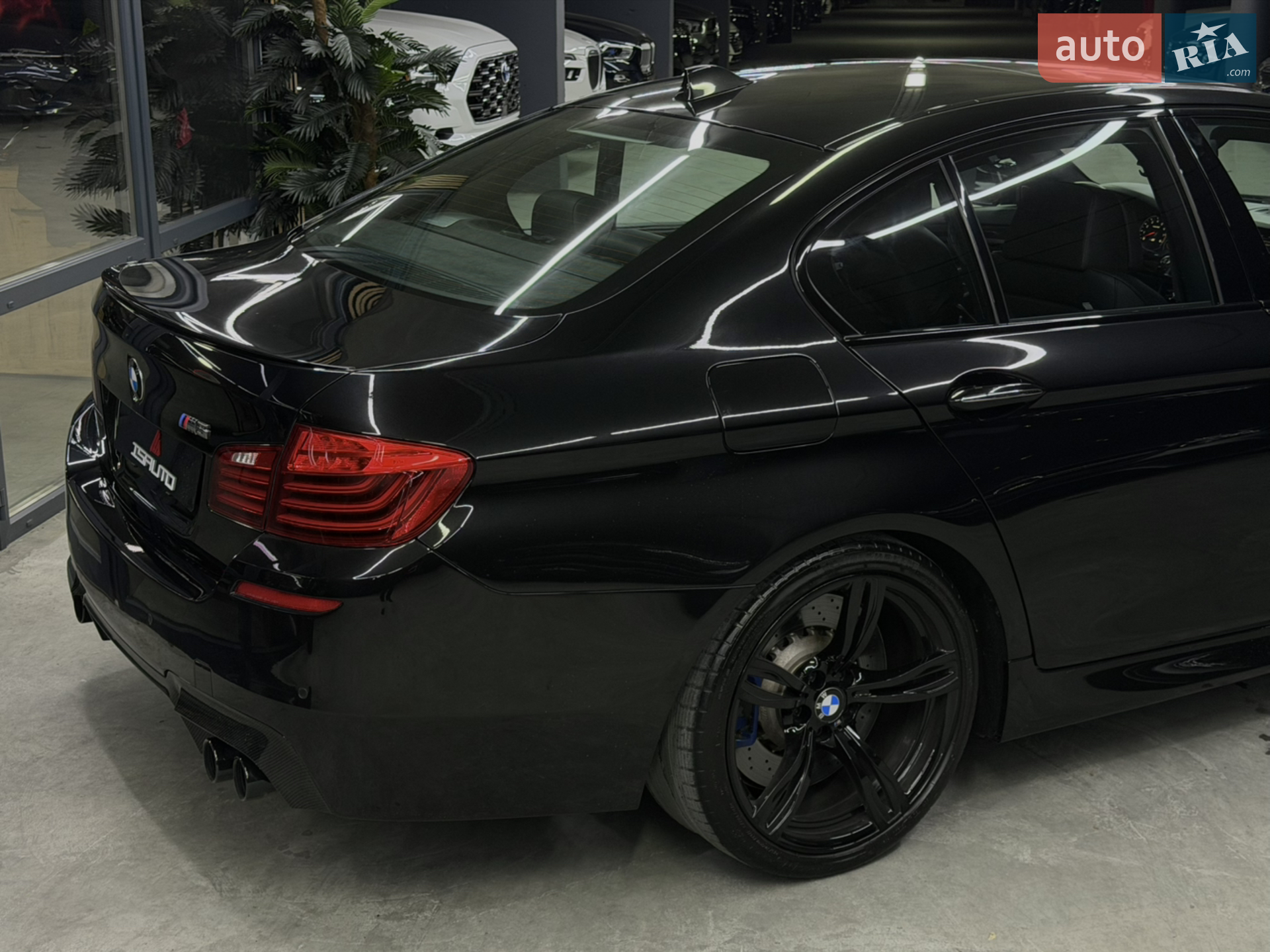 2015 BMW M5 - мініатюра 15