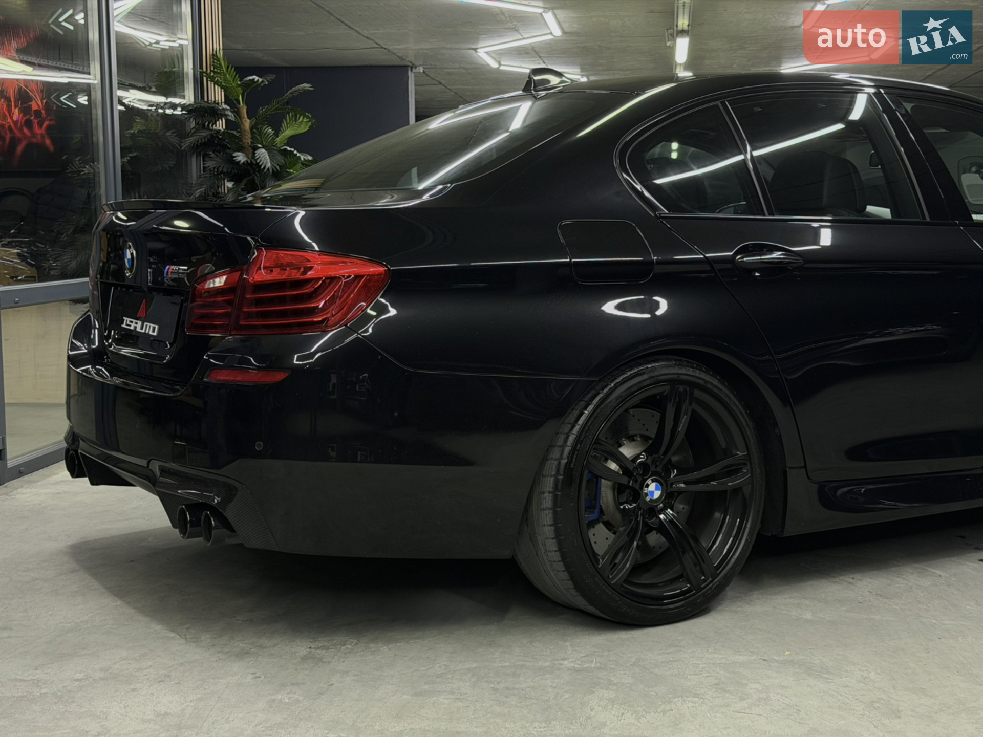 2015 BMW M5 - мініатюра 16