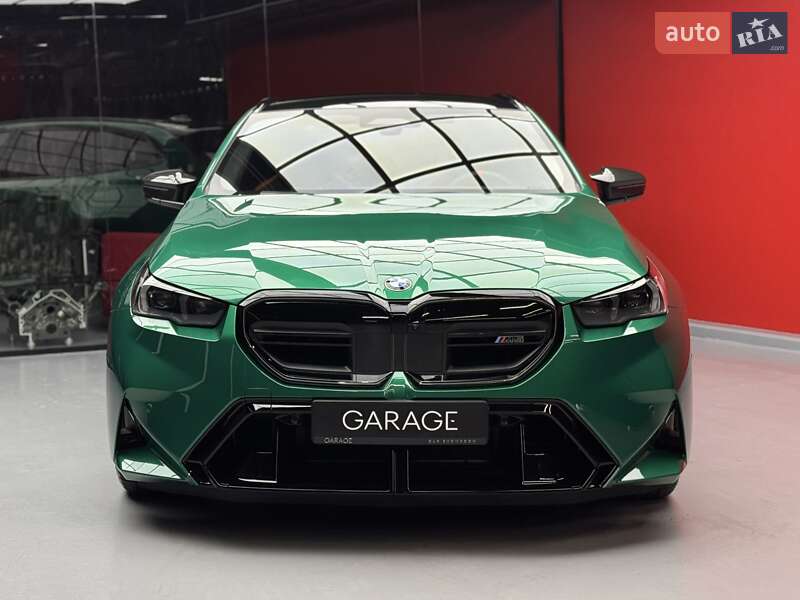 Универсал BMW M5 2025 в Киеве