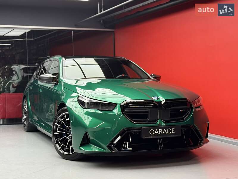 Универсал BMW M5 2025 в Киеве