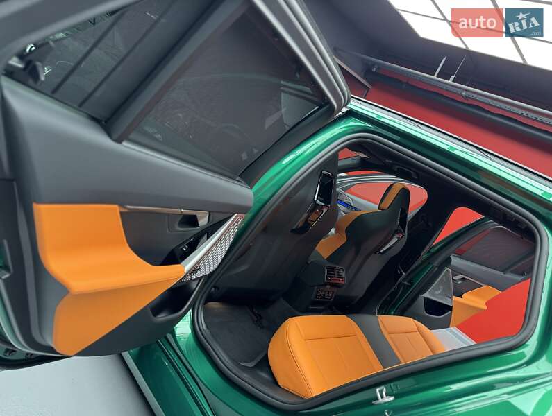 Универсал BMW M5 2025 в Киеве