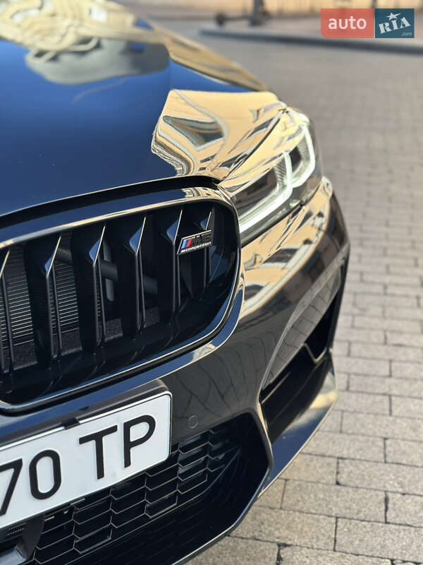 Седан BMW M5 2021 в Одесі