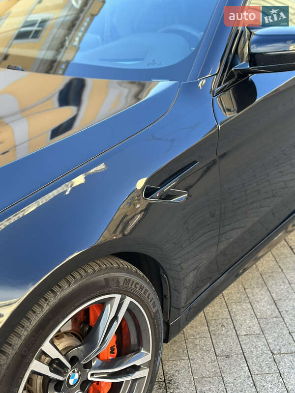 Седан BMW M5 2021 в Одесі