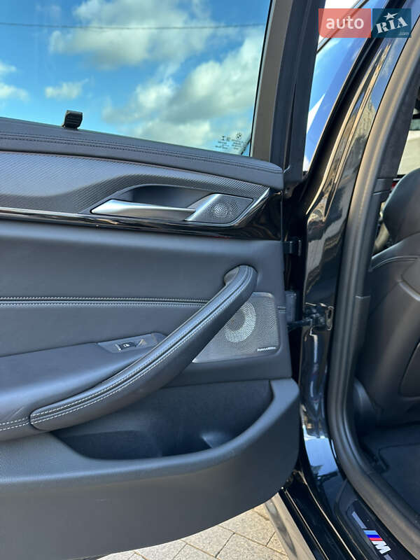 Седан BMW M5 2021 в Одесі