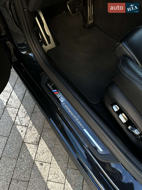 Седан BMW M5 2021 в Одесі