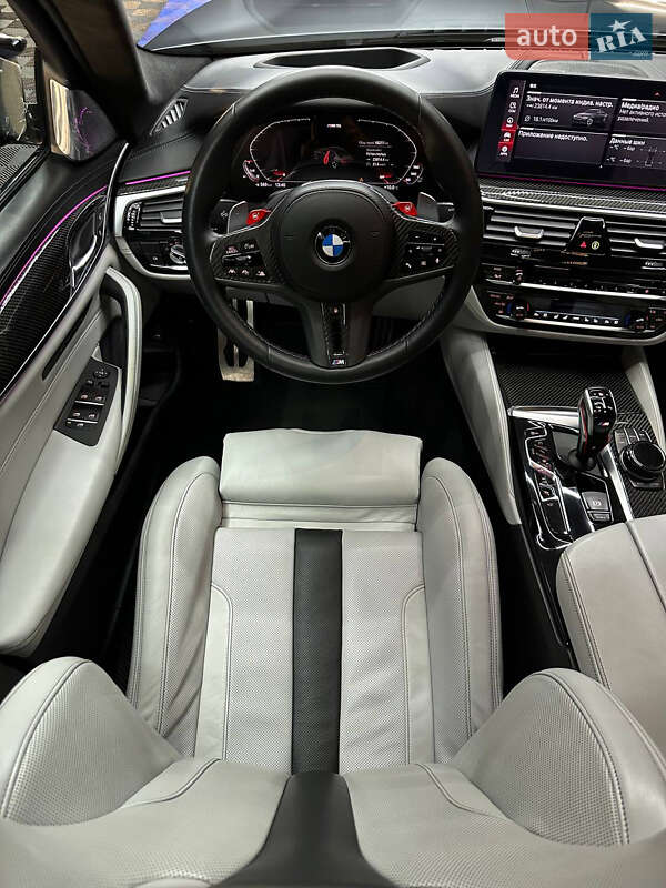 Седан BMW M5 2019 в Киеве