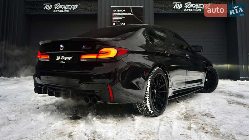 Седан BMW M5 2019 в Львове
